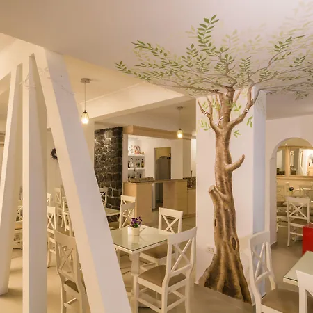 Sunrise Hotel Fira (Santorini)