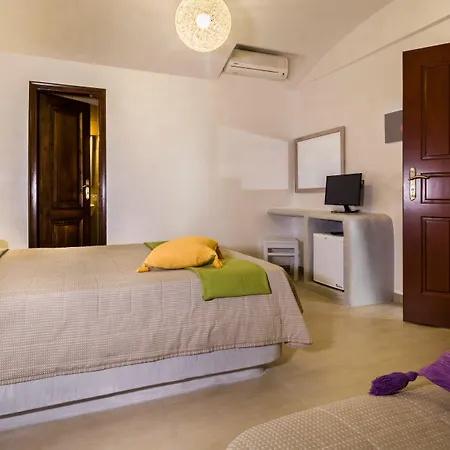 Sunrise Hotel Fira (Santorini)